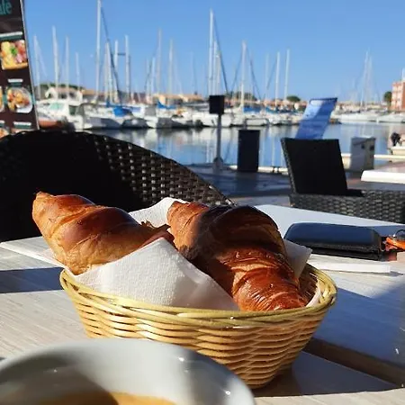 Apartment Paradise View Studio Cap D'agde Vue Mer, 1 Piece, 4 Personnes Agde